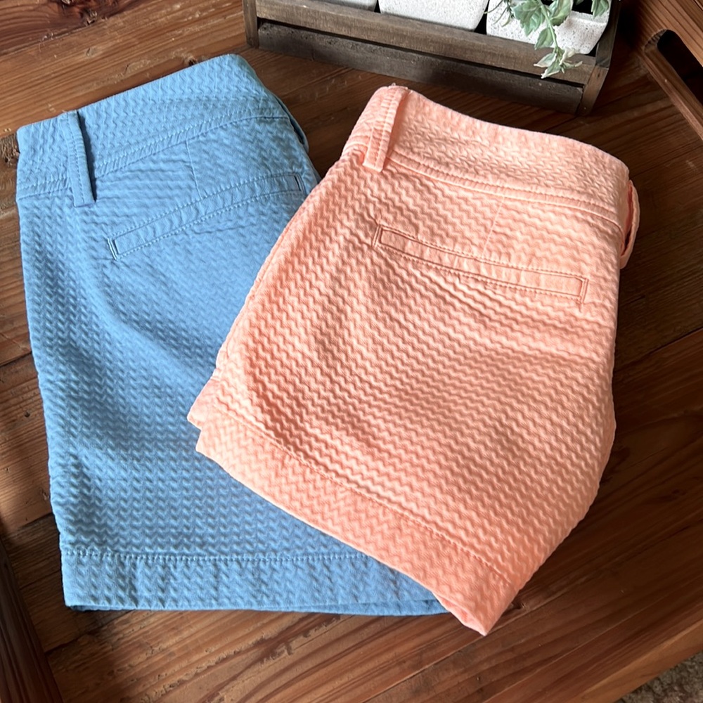 Lilly Pulitzer Bundle of Two Blue & Peach Shorts. Size 2 - Picture 2 of 8